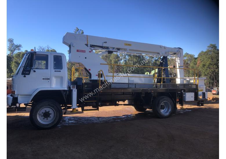 caption Isuzu GMJ 19meter EWP