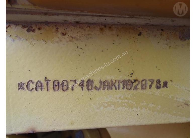 caption Caterpillar 740 Articulated