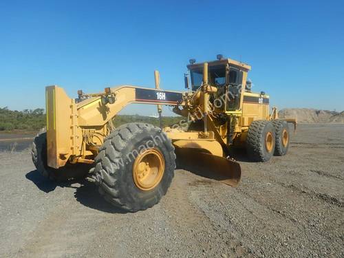 CAT 16H Motor Grader c/w 4800mm Blade