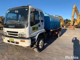 2002 Isuzu FVR950 - picture2' - Click to enlarge