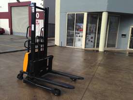 Hangcha 1 Ton  Electric  Pallet  Stackers - picture2' - Click to enlarge