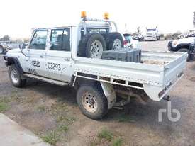 TOYOTA LAND CRUISER Ute - picture2' - Click to enlarge