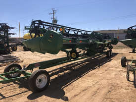 John Deere 640D Header Front Harvester/Header - picture0' - Click to enlarge