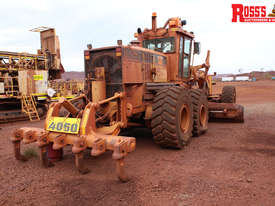 Caterpillar 16H Motor Grader - picture1' - Click to enlarge