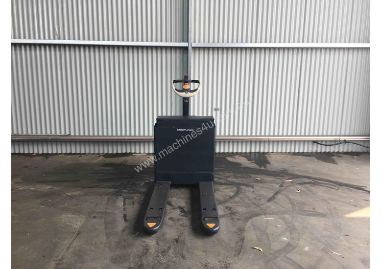 caption Crown Pallet Jack Jack/Lifting