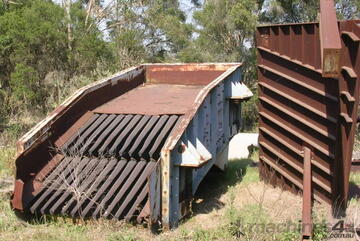 M&Q EQUIPMENT - PRIMARY BIN AND VIBRATING GRIZZLY FEEDER 1800mmx4900mm