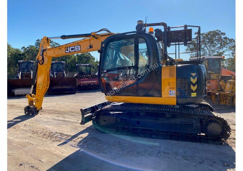caption 2016 JCB JZ140DLC U3826