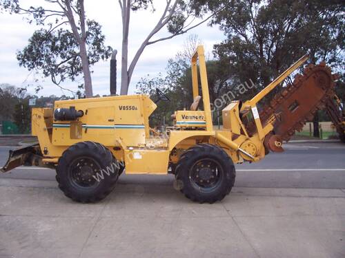 V-120 Vermeer trencher , 2005 , 1700hrs , new chain and teeth