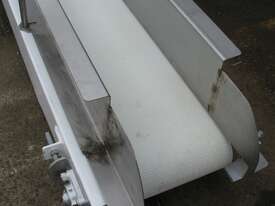 Incline Motorised Belt Conveyor - 5.1m long - picture1' - Click to enlarge