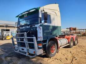 VOLVO F12 6X4 PRIME MOVER - picture2' - Click to enlarge