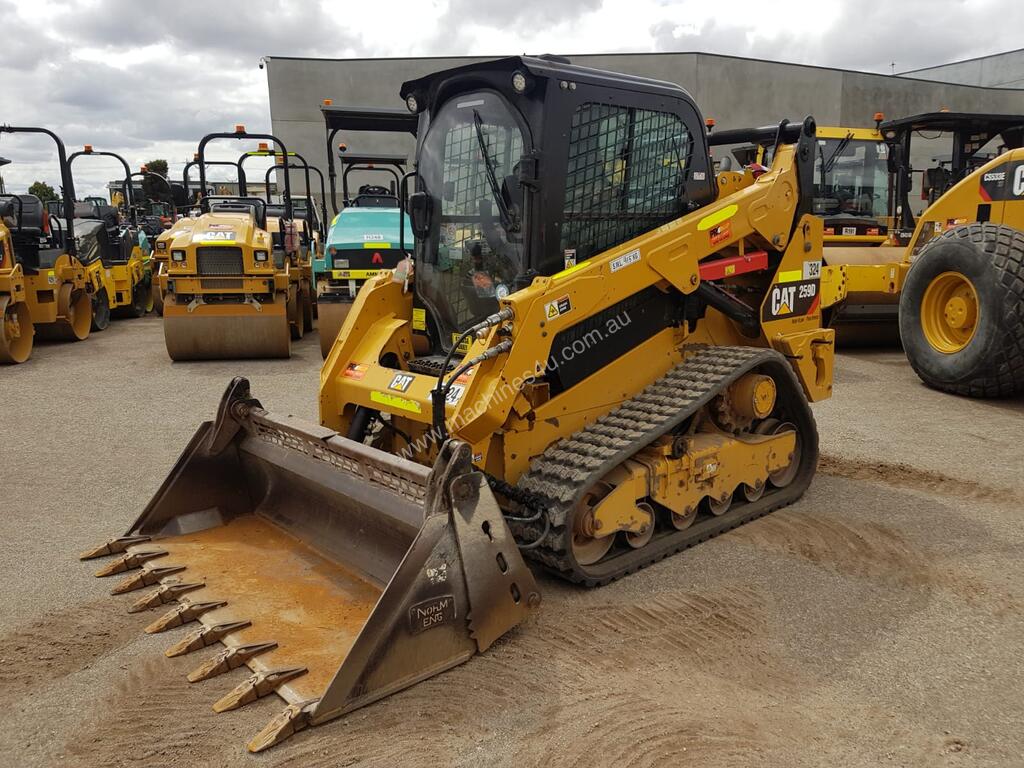 Used 2018 Caterpillar 259D HI FLOW Tracked SkidSteers in RAVENHALL, VIC