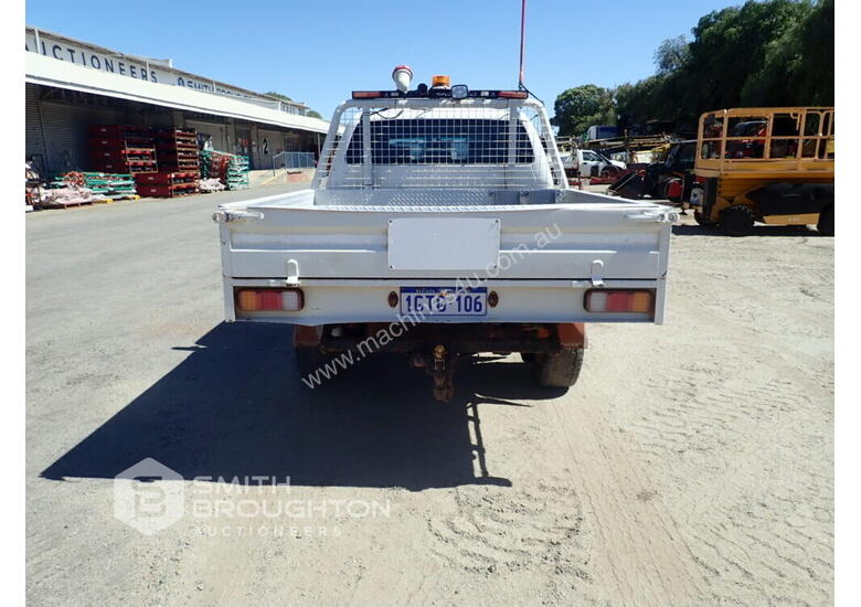 Buy Used 2012 TOYOTA HILUX KUN26R 4X4 DUAL CAB TRAY BACK UTE Utes in , Listed on Machines4u