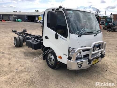 2019 Hino 300 Hybrid