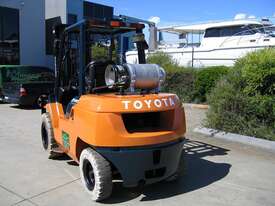 ** RENT NOW **    TOYOTA 02-7FG40 DELUXE LPG FORKLIFT - Hire - picture1' - Click to enlarge