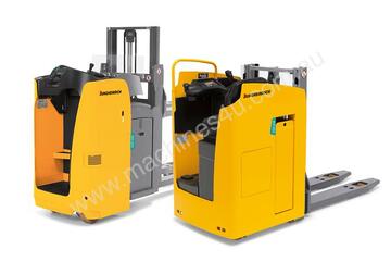 JUNGHEINRICH ESD 220 Stand-on/ sideways-seated stacker