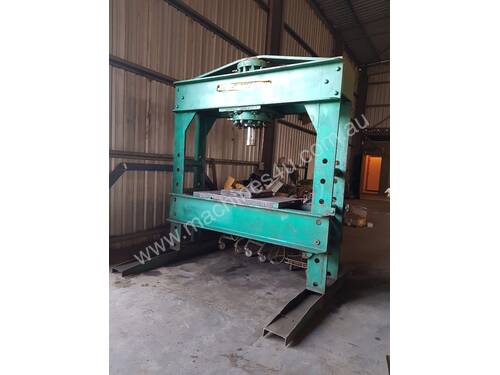 LARGE WORKSHOP HYDRAULIC PRESS WITH POWER PACK UNIT