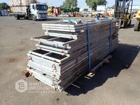 PALLET COMPRISING OF ASSORTED INFILL PANELS - picture0' - Click to enlarge