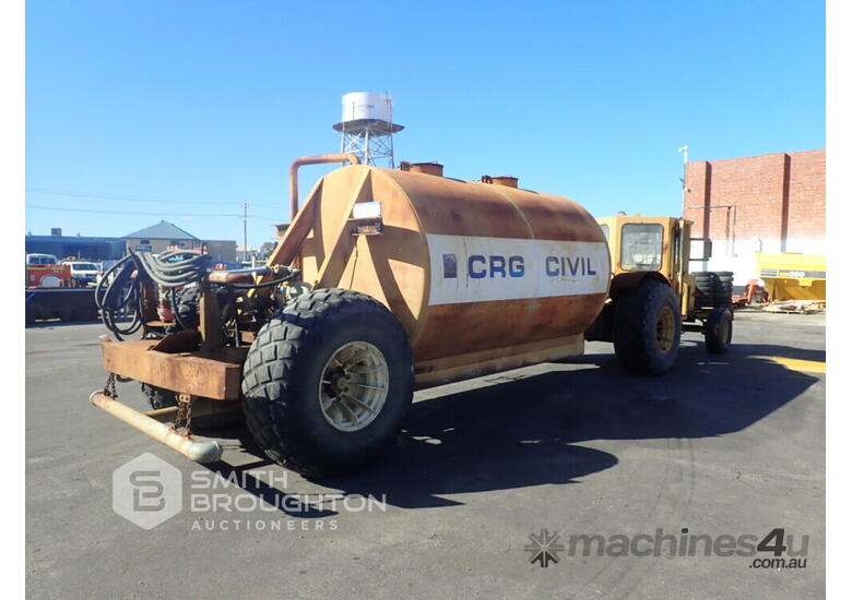 Buy Used CHAMBERLAIN DINOSAUR WATER CART Water Cart in , Listed on