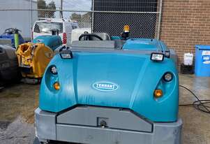 Tennant S30 Sweeper 2000 hours LPG