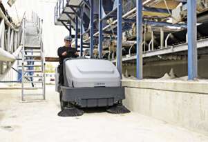 Nilfisk Ride On Battery Sweeper SR1601