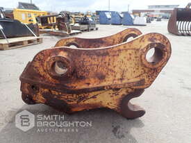 EXCAVATOR QUICK HITCH - picture0' - Click to enlarge