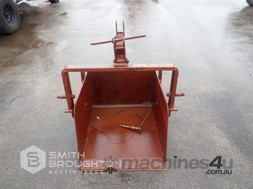 AGRIPARTS 3 POINT LINKAGE BUCKET ATTACHMENT