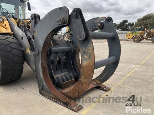 Volvo Log Grab 1750 mm Wheel Loader Grapple