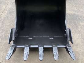 GP900MM WIDE BUCKET 12 TONNE SYDNEY BUCKETS - picture0' - Click to enlarge