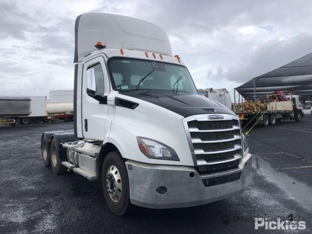 Buy Used Freightliner 2021 Freightliner Cascadia Trailers in , - Listed ...