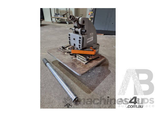 Sheet Metal Hand Notcher - 4 Ton