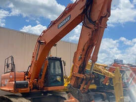 Doosan DX225LC Excavator  - picture0' - Click to enlarge