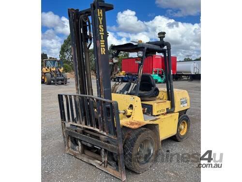 Hyster 4T Diesel Forklift with Rebuilt Perkins Engine