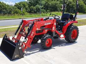 Tractor, Loader & Slasher Package: 25HP Branson, HST trans, 4 in 1 loader and new Kanga 4ft! - picture0' - Click to enlarge