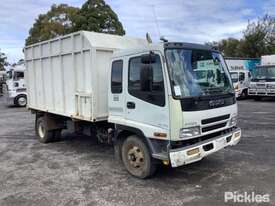 2003 Isuzu FRR550 - picture0' - Click to enlarge