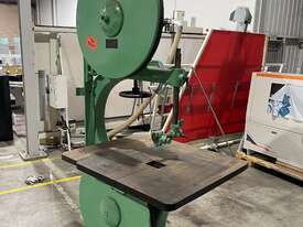 Wadkin & co Bandsaw - picture0' - Click to enlarge