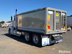 2015 Freightliner Coronado 114 Tipper - picture1' - Click to enlarge