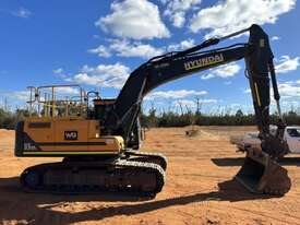 Lot: 8 - 2022 HYUNDAI HX220L EXCAVATOR - picture2' - Click to enlarge