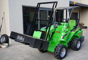 Avant 523 Articulated Compact Loader w Telescopic Boom