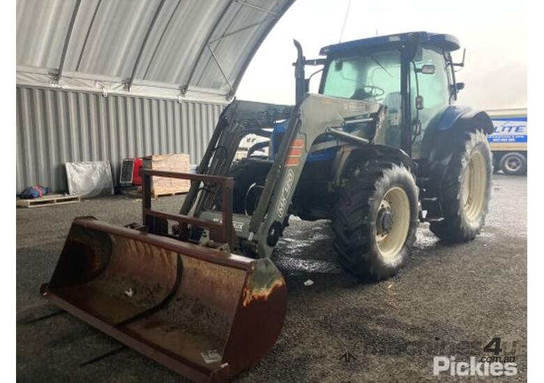 Used 2004 New Holland TS110A Tractor With Front End Loader in