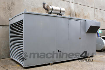 MACFARLANE - 300kVA Pre-owned Detroit Enclosed Generator