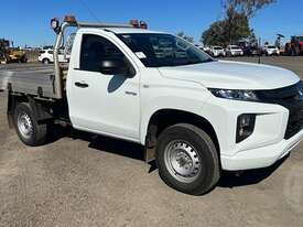 Mitsubishi Triton MR - picture0' - Click to enlarge