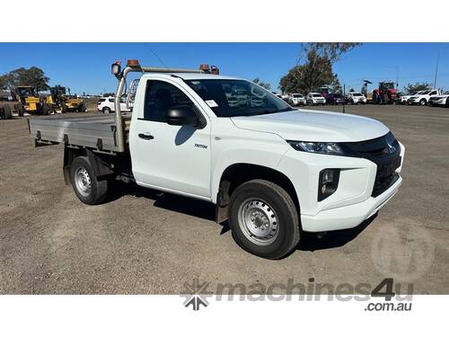 Mitsubishi Triton MR