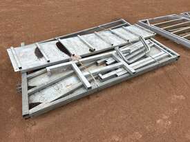 PORTABLE LOADING RAMP - picture1' - Click to enlarge