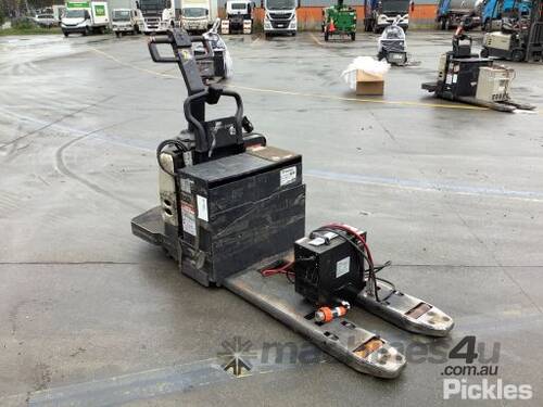 Crown PE4500 Electric Pallet Jack