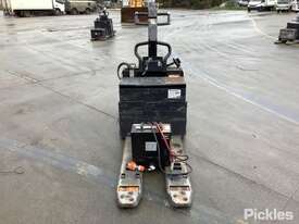 Crown PE4500 Electric Pallet Jack - picture0' - Click to enlarge