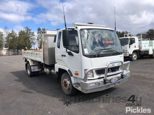 2022 Mitsubishi Fuso Fighter Tipper