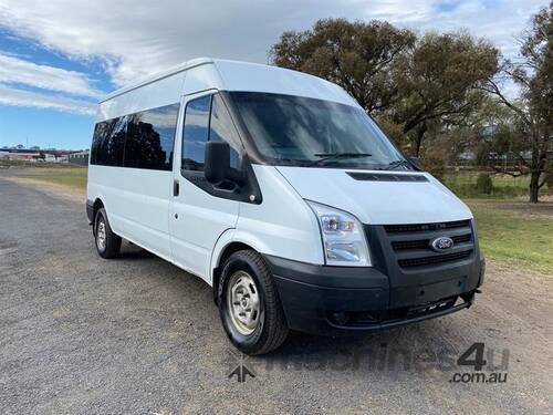 2011 FORD Transit Bus 