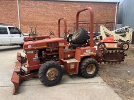 DITCH WITCH 3500 TRENCHER - picture1' - Click to enlarge