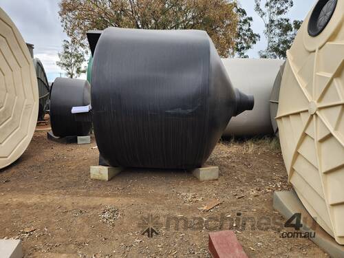 9400 Litre Liquid Silo. Black