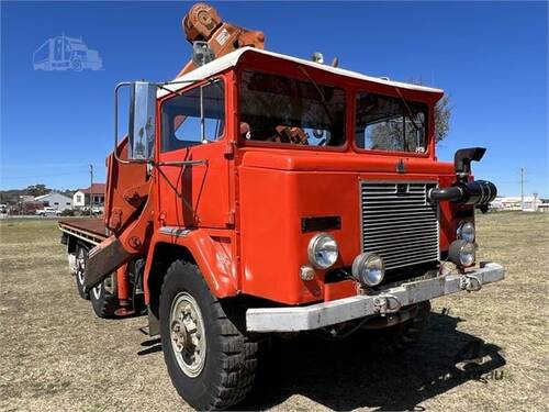 GRAND MOTOR GROUP - 1968 INTERNATIONAL ACCO 1820 Tray Truck